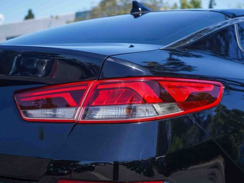 Used 2020 Kia Optima SE FWD image 8