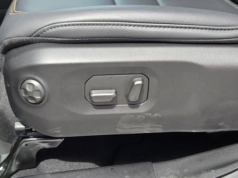 New 2026 Jeep Gladiator Sport image 19