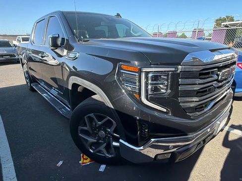 Used 2024 GMC Sierra 1500 SLT w/ SLT Premium Plus Package AWD/4WD image 2