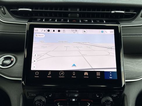 Used 2025 Jeep Grand Cherokee L Limited w/ Trailer Tow Package image 24