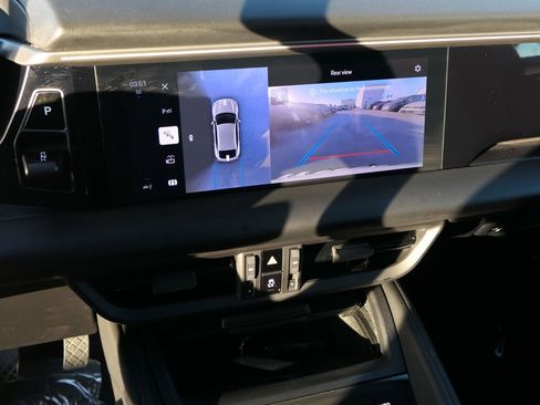 Used 2024 Porsche Macan 4 Electric image 20