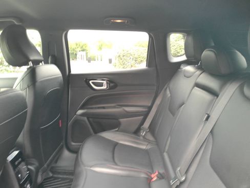 Used 2024 Jeep Compass Trailhawk AWD/4WD image 12