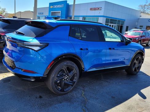 New 2025 Chevrolet Equinox EV RS image 10