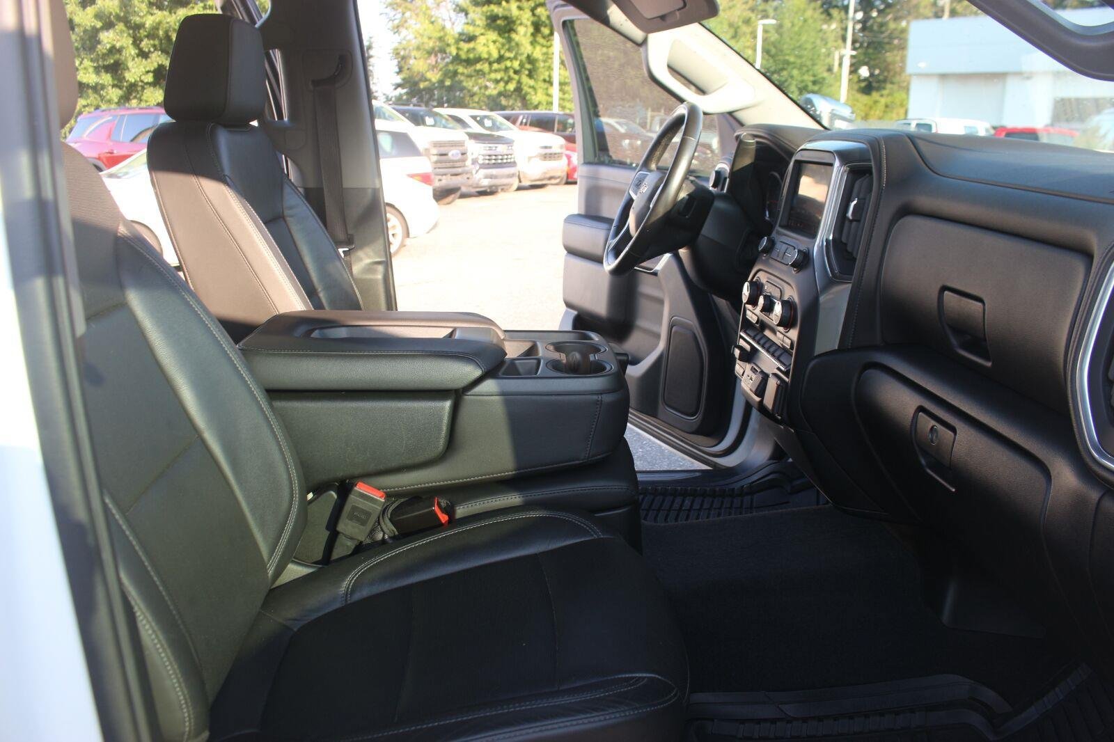 Used 2020 Chevrolet Silverado 2500 LTZ w/ Safety Package AWD/4WD image 36