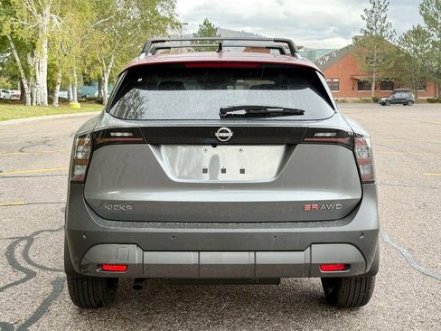 New 2026 Nissan Kicks SR w/ SR Premium Package image 9