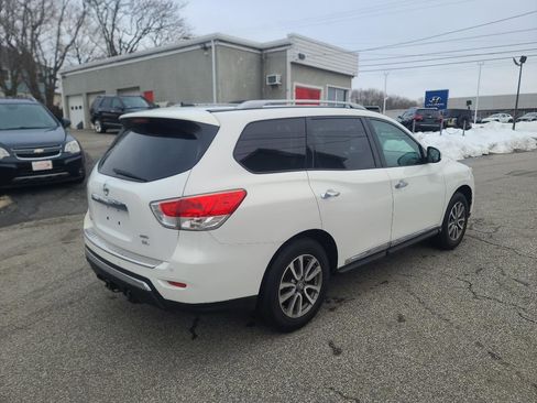 Used 2013 Nissan Pathfinder SL w/ SL Premium Pkg image 7