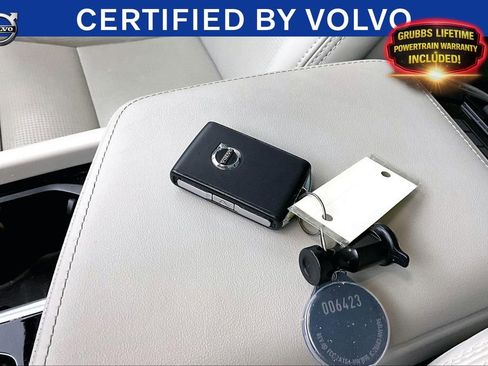 Used 2023 Volvo XC60 B5 Ultimate AWD/4WD image 13