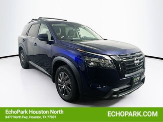 Used 2023 Nissan Pathfinder SV w/ Black Appearance Package AWD/4WD video 1