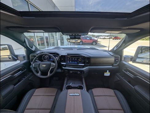 New 2026 Chevrolet Silverado 3500 High Country w/ High Country Premium Package AWD/4WD image 20