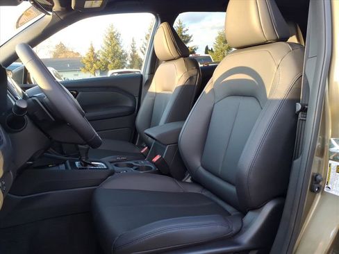 New 2025 Subaru Forester Limited image 8