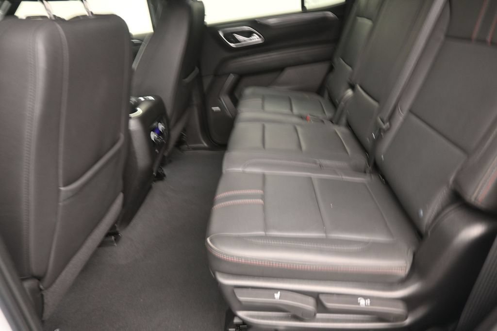 Used 2024 Chevrolet Tahoe RST RWD image 14