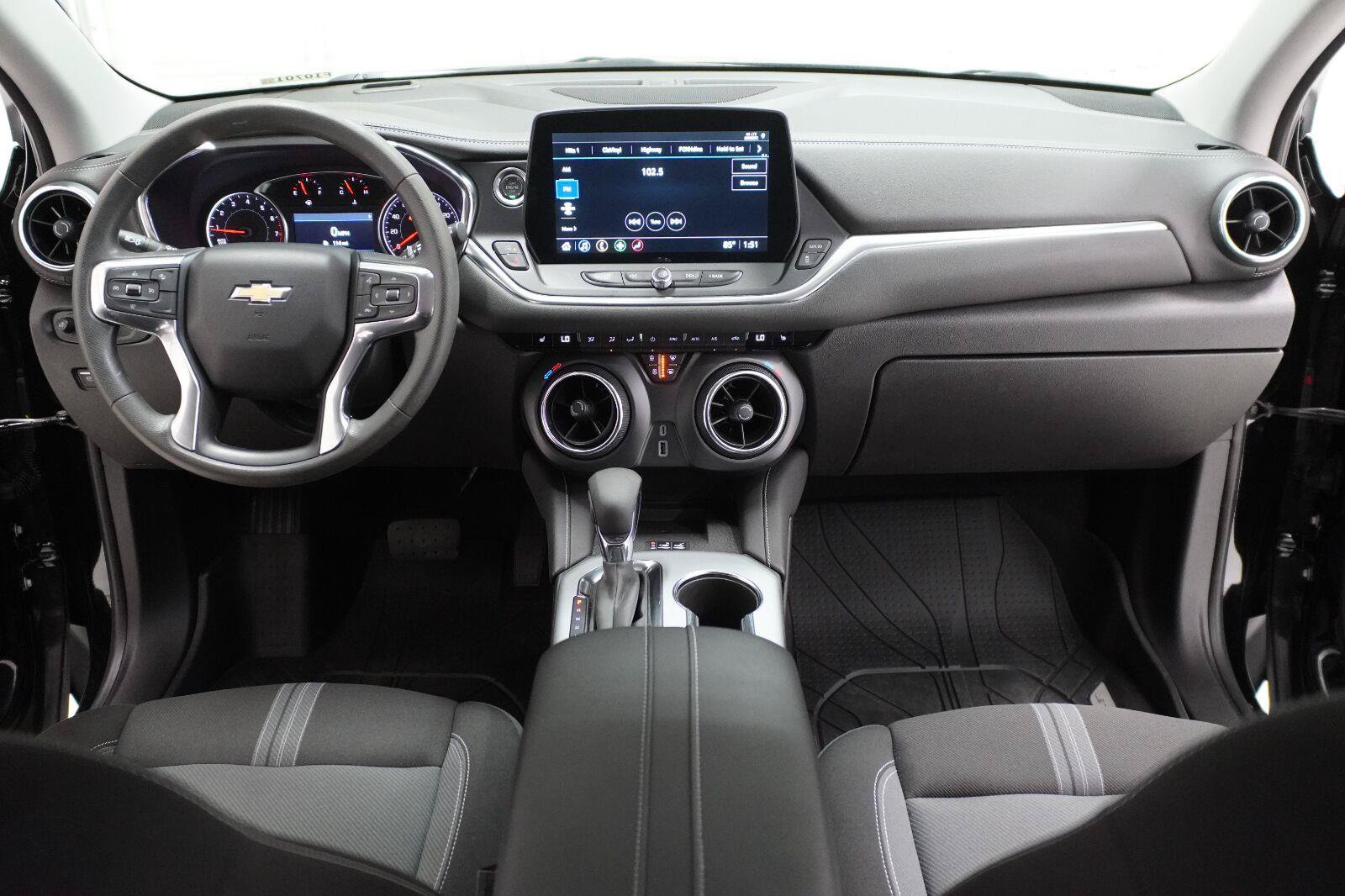 Used 2024 Chevrolet Blazer LT w/ Convenience Package FWD image 13
