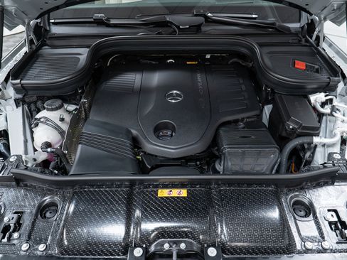 New 2026 Mercedes-Benz GLS 450 4MATIC image 9