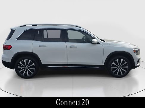 Used 2021 Mercedes-Benz GLB 250 image 4