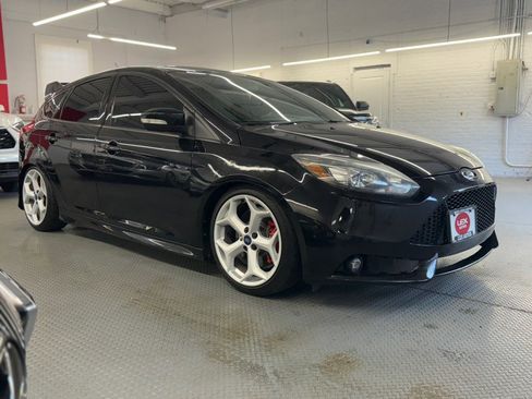 Used 2014 Ford Focus ST w/ Equipment Group 202A FWD image 5
