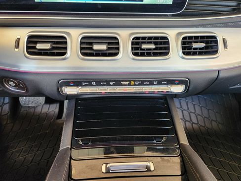 Used 2022 Mercedes-Benz GLS 450 4MATIC image 20