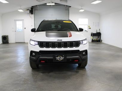 Used 2025 Jeep Compass Trailhawk