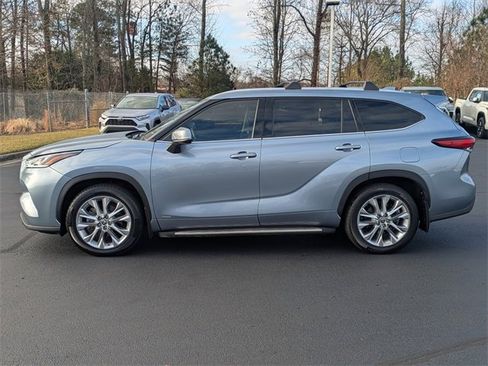 Used 2022 Toyota Highlander Limited image 7