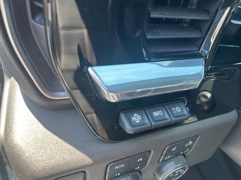 Used 2023 Chevrolet Silverado 1500 High Country w/ Technology Package image 39