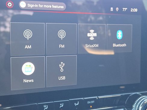 Used 2023 GMC Canyon Elevation w/ Convenience Package image 31