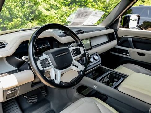 Used 2021 Land Rover Defender 110 S AWD/4WD image 2