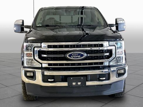 Used 2022 Ford F250 Lariat w/ Lariat Ultimate Package AWD/4WD image 3