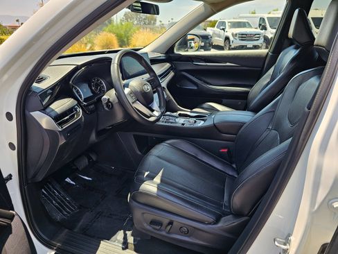 Used 2023 INFINITI QX60 Pure FWD image 16