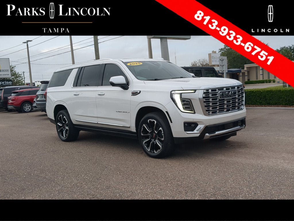 Used 2025 GMC Yukon XL Denali w/ Sun & Power Step Package RWD image 1