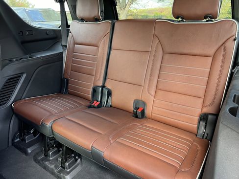 Used 2024 GMC Yukon Denali Ultimate image 29