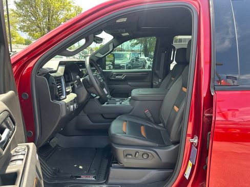 Used 2025 GMC Sierra 2500 AT4 w/ AT4 Premium Plus Package AWD/4WD image 21