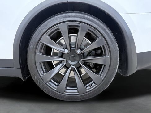Used 2023 Tesla Model X Plaid AWD/4WD image 10