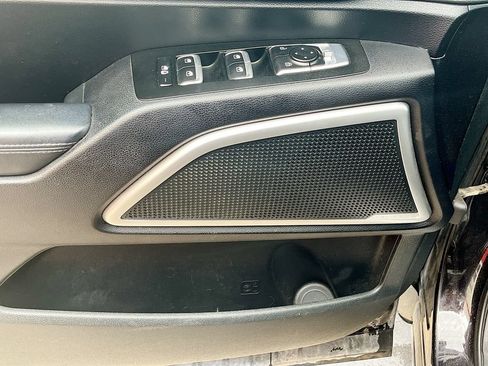 Used 2021 Kia Telluride S AWD/4WD image 18
