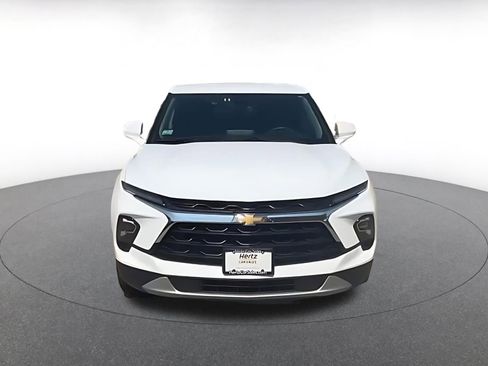 Used 2025 Chevrolet Blazer LT FWD image 4