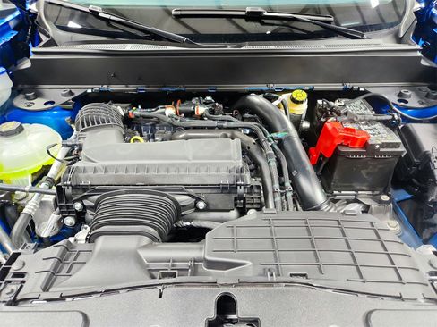 New 2025 Ford Maverick XLT w/ XLT Luxury Package image 17