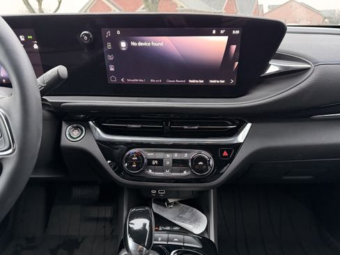 Used 2025 Buick Envista Sport Touring w/ Convenience I Package image 19