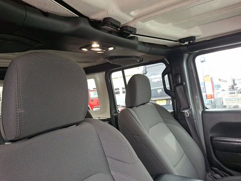 Certified 2021 Jeep Wrangler Unlimited Sport image 13