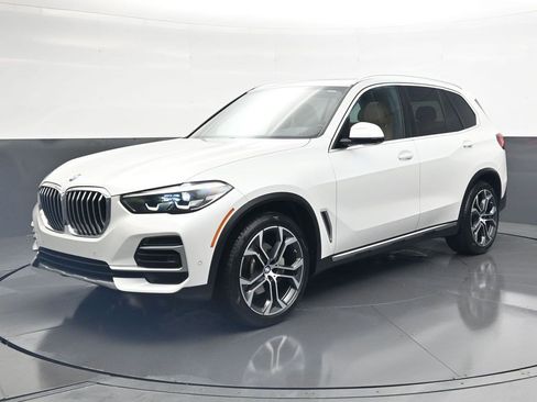 Used 2023 BMW X5 sDrive40i w/ Climate Comfort Package RWD image 8