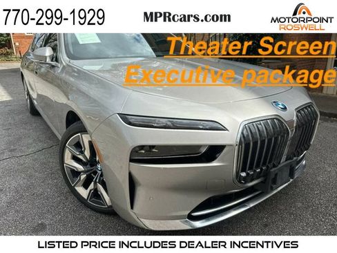 Used 2023 BMW i7 xDrive60 w/ Executive Package 2 AWD/4WD image 1