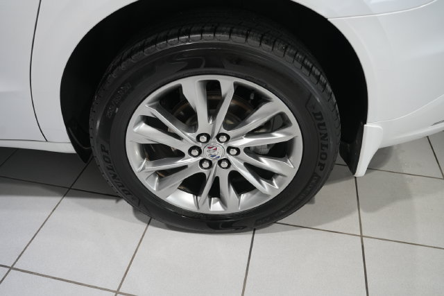 Used 2024 Buick Enclave Avenir w/ Avenir Technology Package AWD/4WD image 12