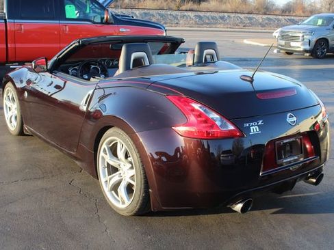 Used 2010 Nissan 370Z Touring w/ Sport Pkg image 29