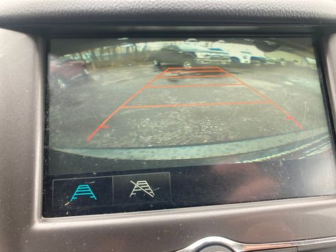 Used 2017 Chevrolet Cruze LT w/ Convenience Package image 24