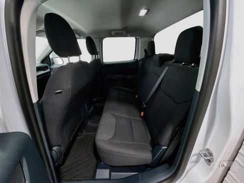 Used 2025 Ford Maverick XL FWD image 19