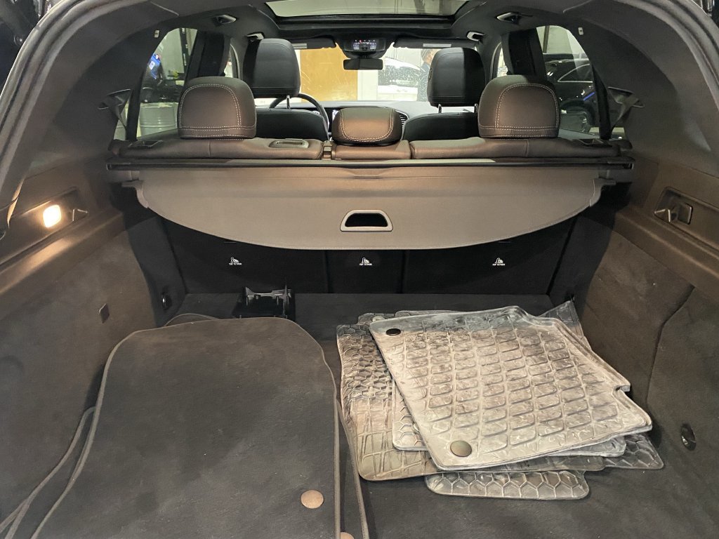 Certified 2025 Mercedes-Benz GLE 450e 4MATIC w/ Driver Assistance Package image 24