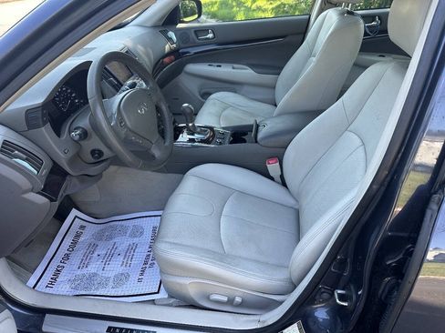 Used 2011 INFINITI G37 x Sedan w/ Premium Pkg AWD/4WD image 8