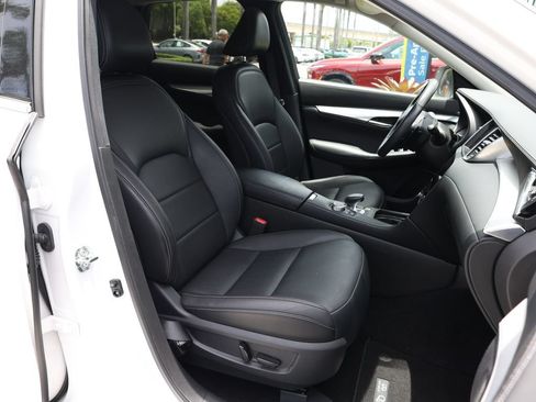 Certified 2021 INFINITI QX50 Luxe FWD image 20
