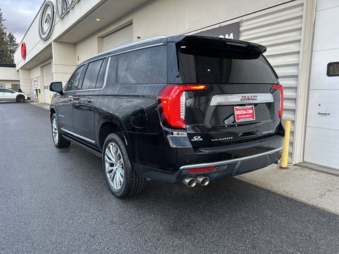 Used 2022 GMC Yukon XL Denali image 6