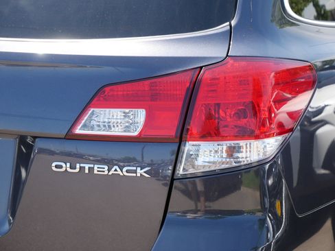 Used 2013 Subaru Outback 2.5i Premium AWD/4WD image 17