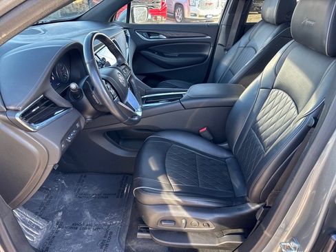 Used 2023 Buick Enclave Avenir w/ Avenir Technology Package image 5
