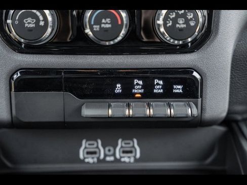 New 2025 RAM 1500 Big Horn image 28