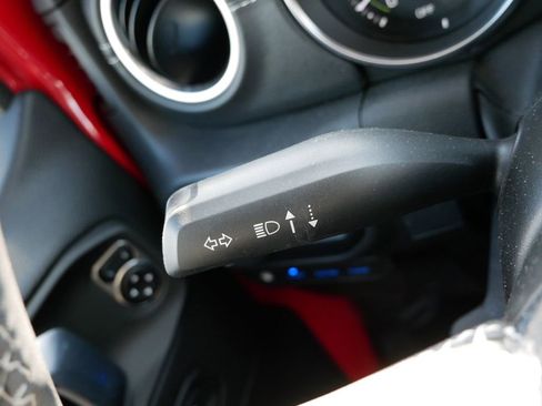 Used 2023 Jeep Wrangler Unlimited Sahara image 25